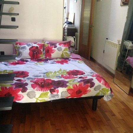 Sea Breeze Studio Hotel Pula Exterior photo